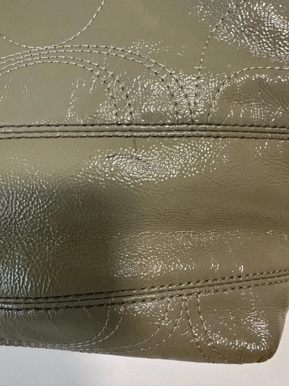 Coach Patent Signature Leather Shoulder Bag Purse